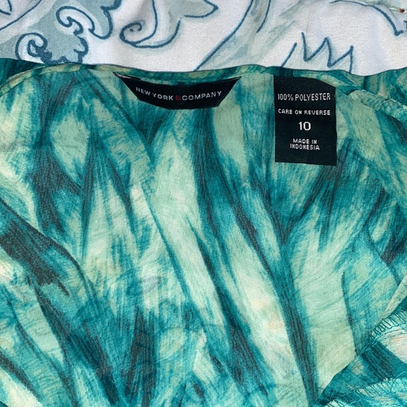 Green short sleeve sheer blouse size10 - Picture 3 of 3